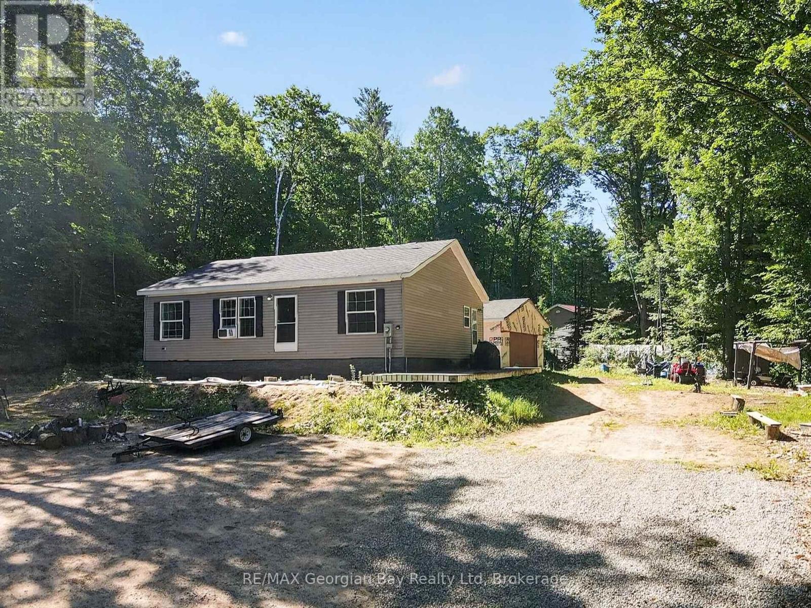 927 VINDIN STREET - 20