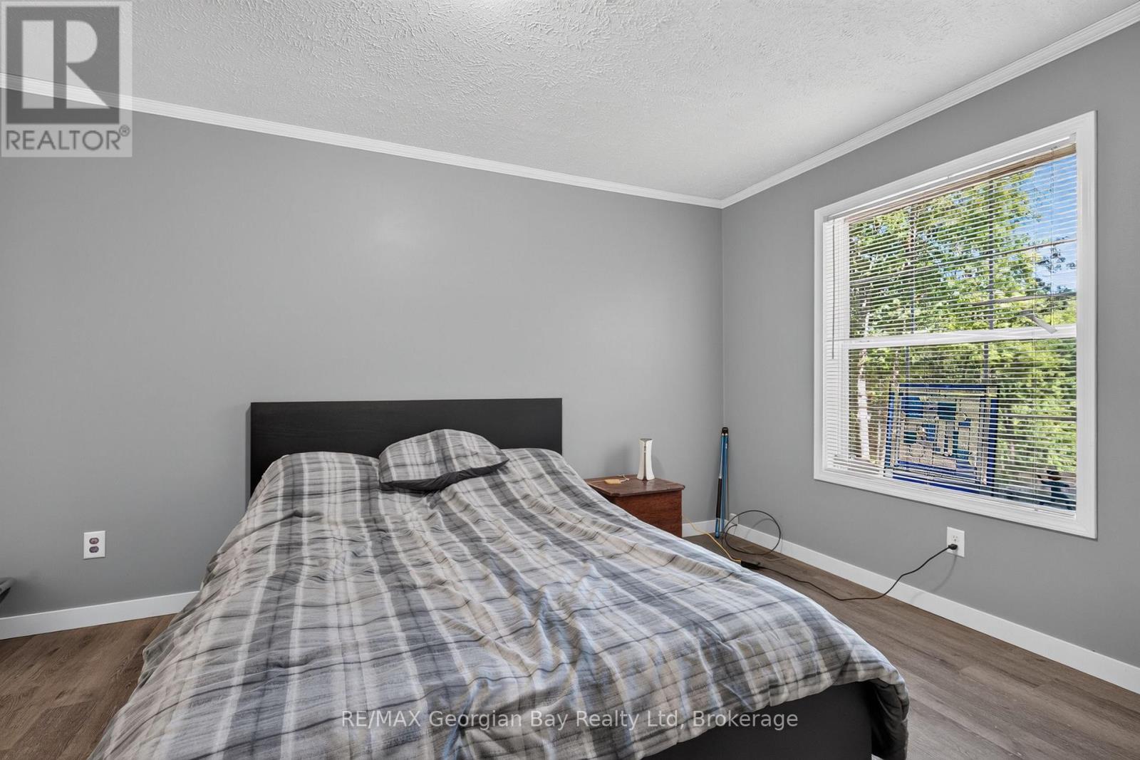 927 VINDIN STREET - 8