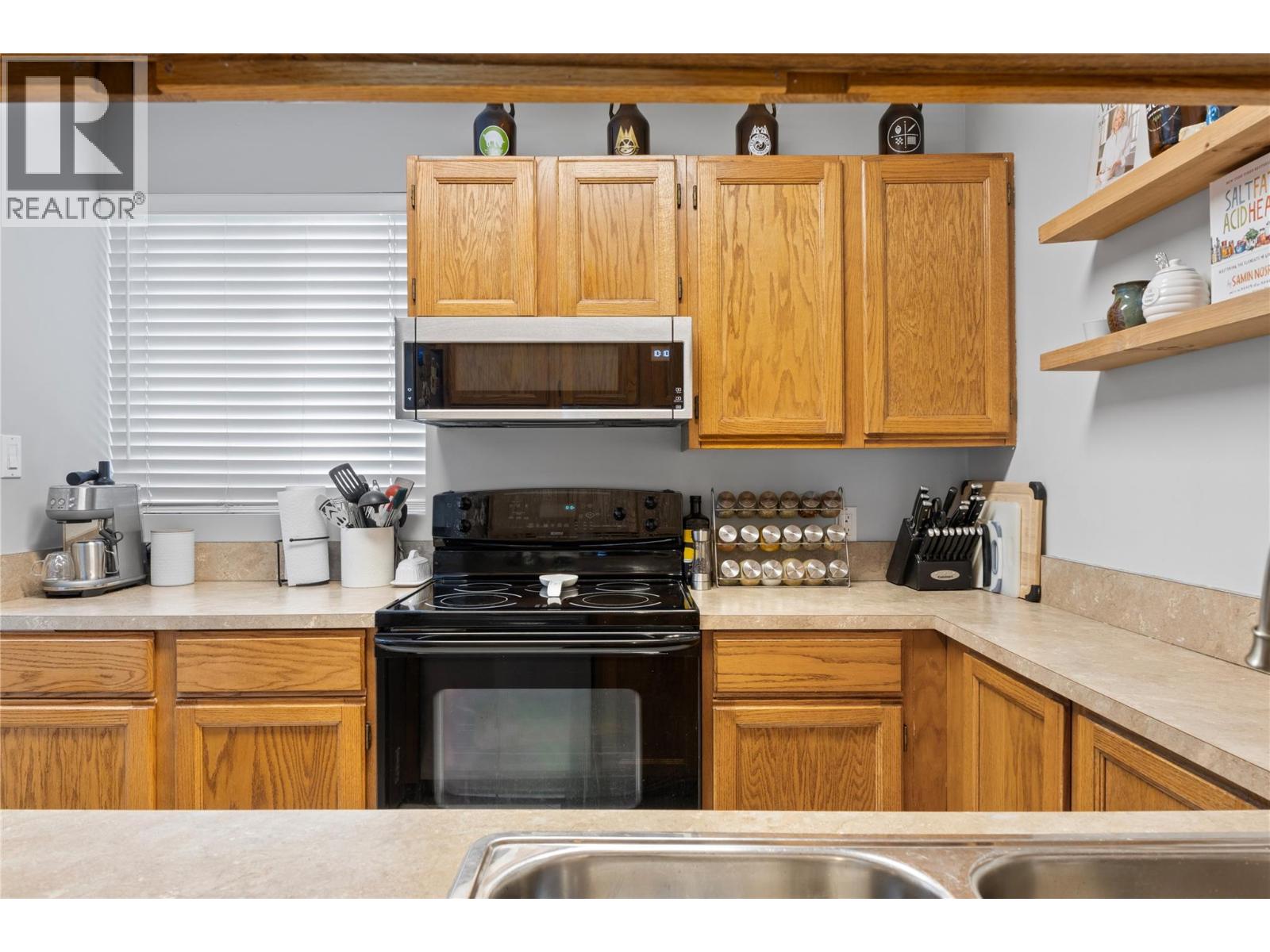 #40 145 NICOLA Street - 9