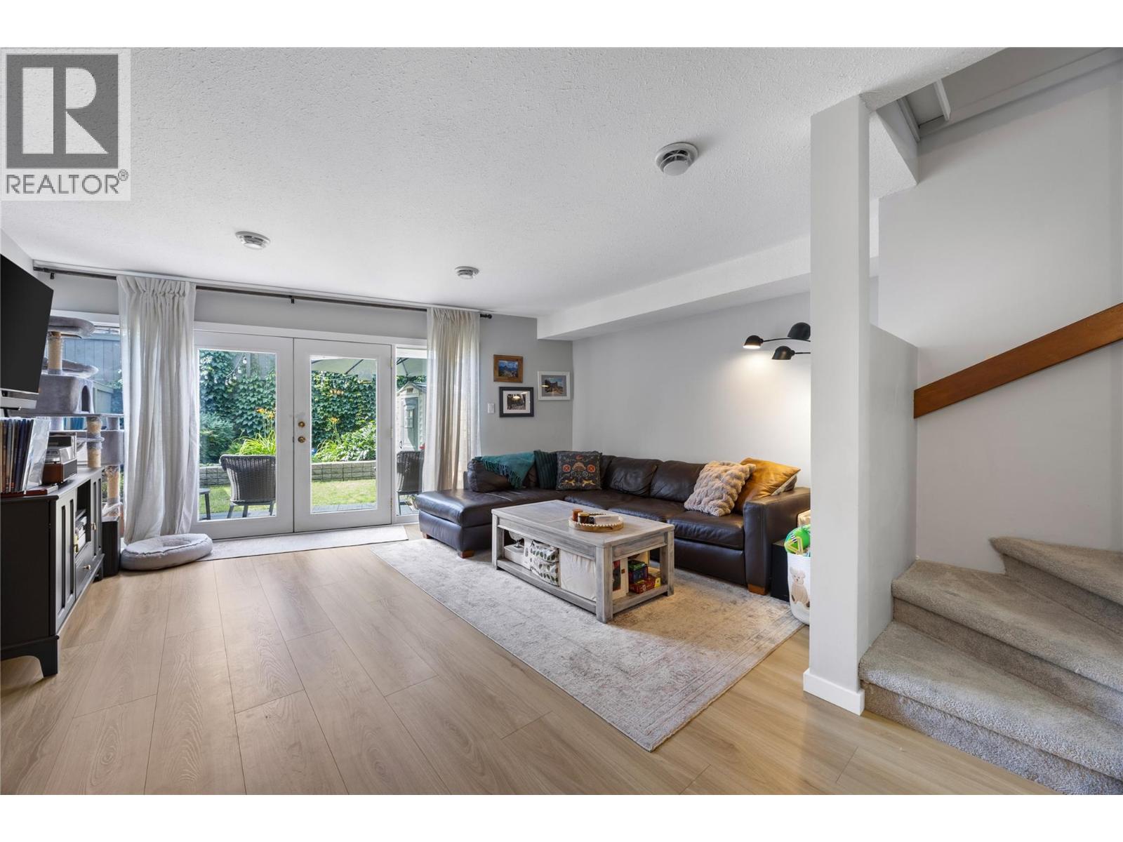 #40 145 NICOLA Street - 2