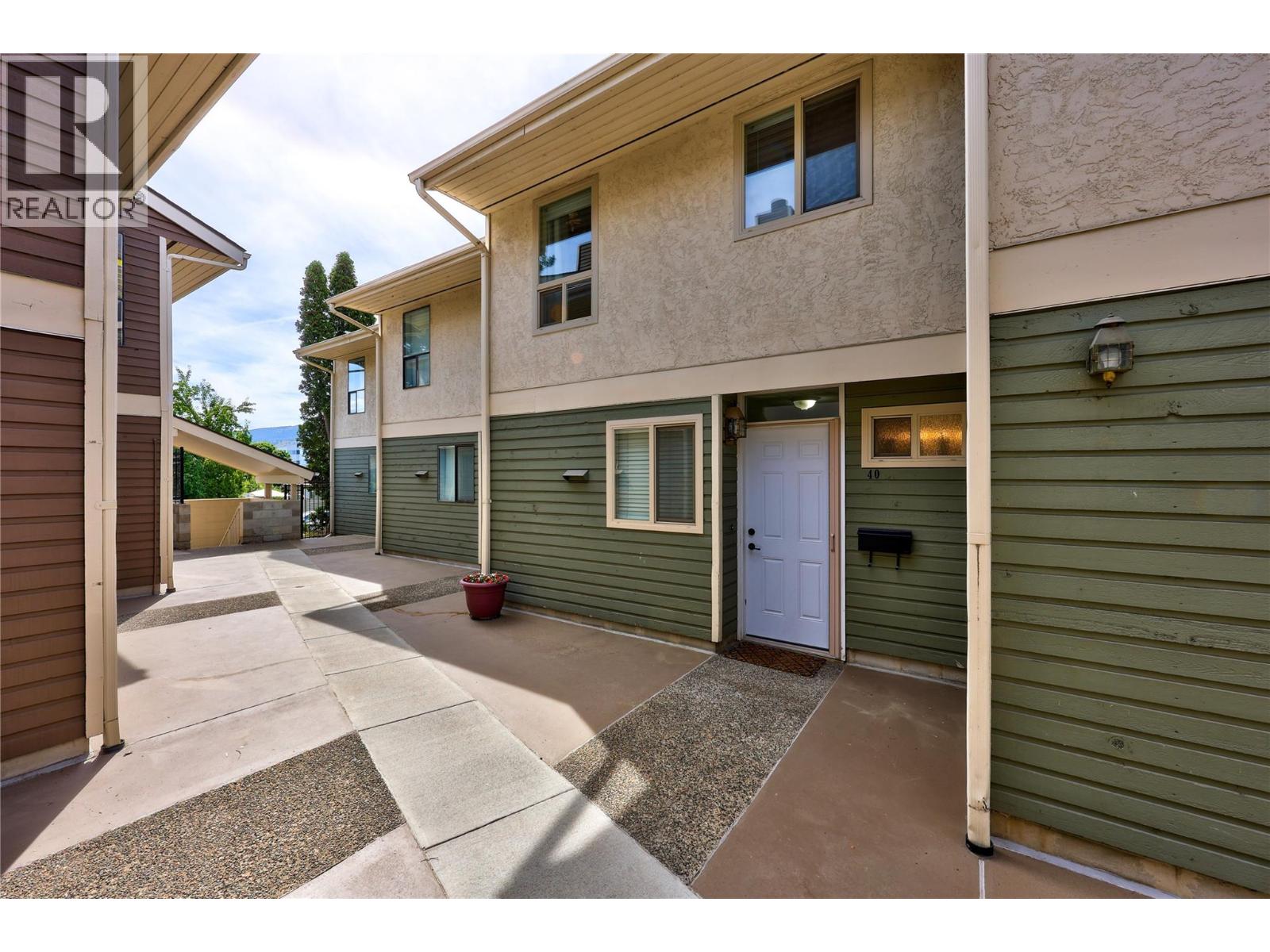 #40 145 NICOLA Street - 1