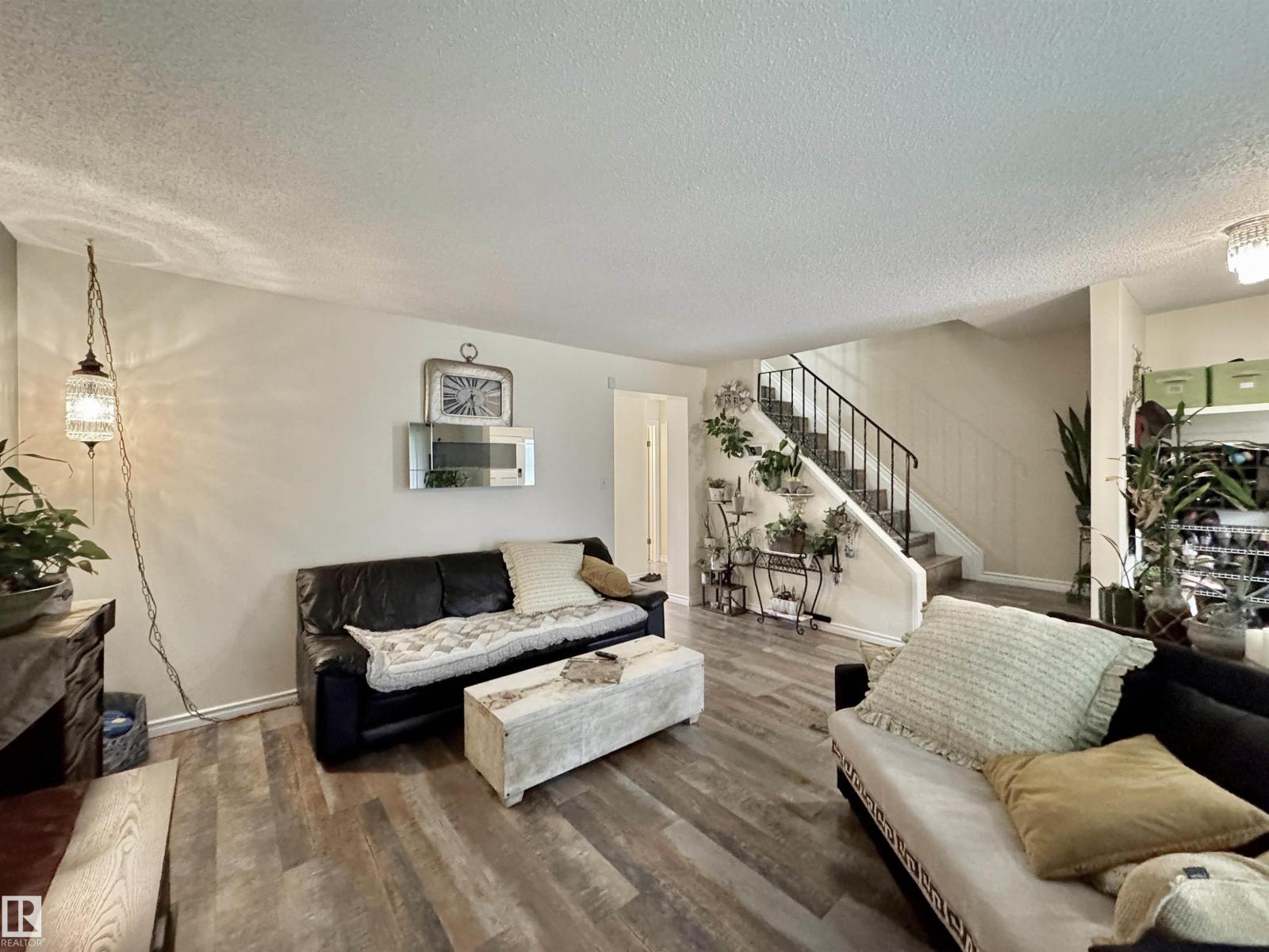 9305 81A ST - photo 5