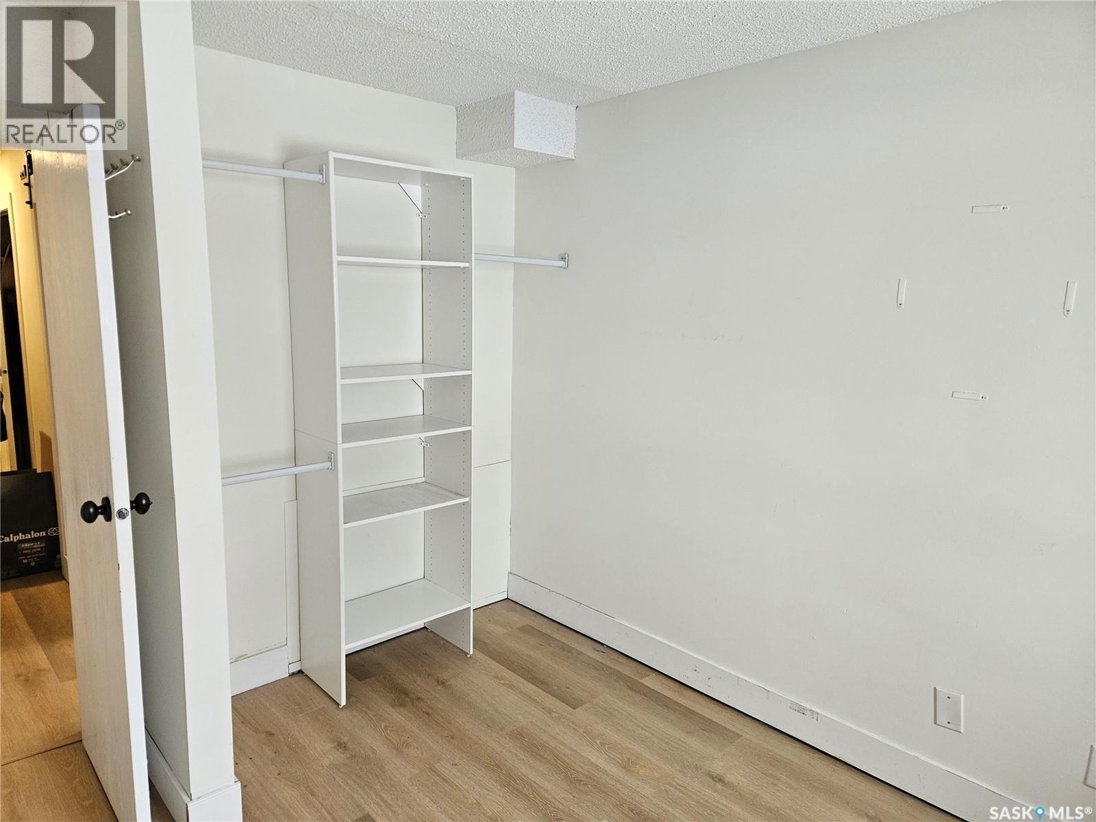 #207 512 4th AVENUE N - 13