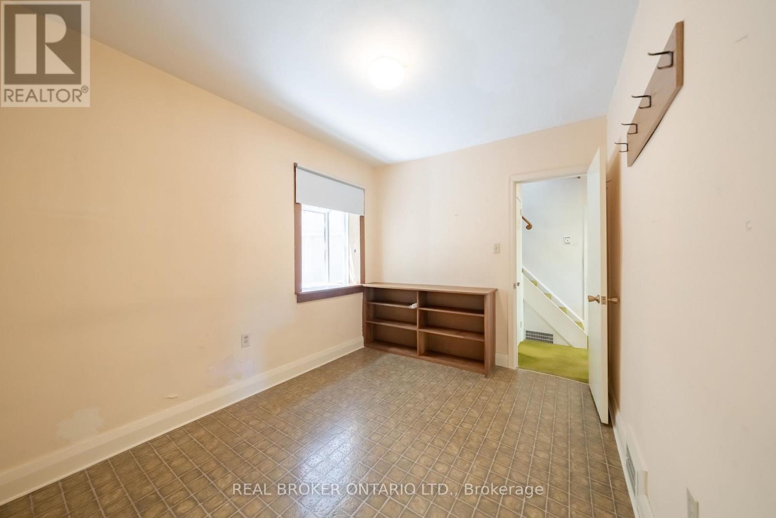 483 MELROSE AVENUE - 14