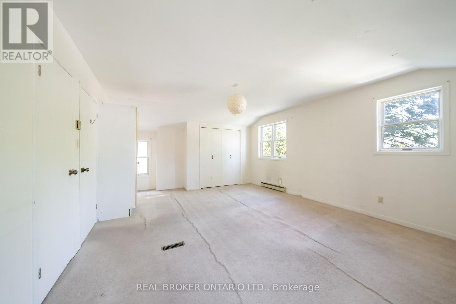 483 MELROSE AVENUE - 19