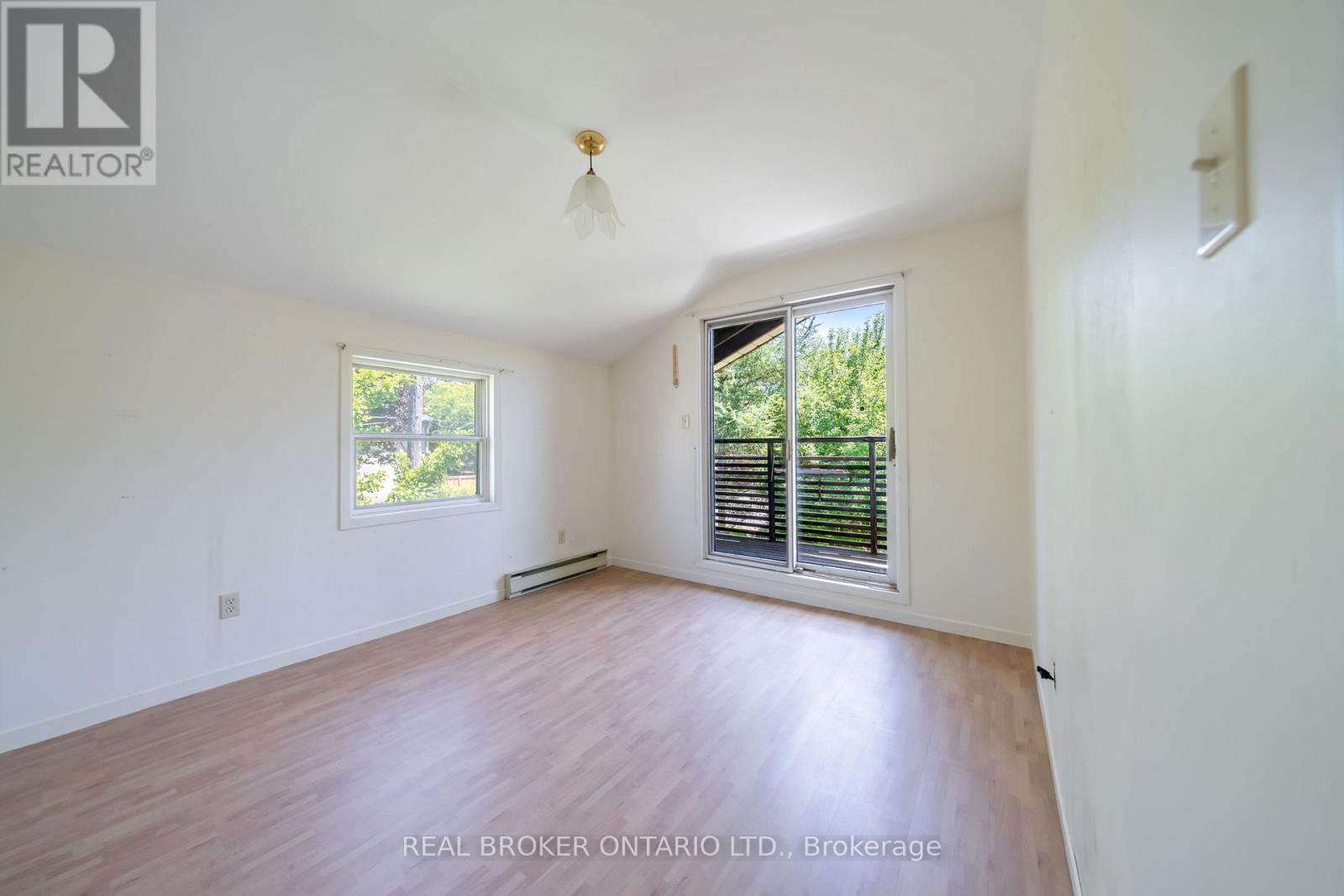 483 MELROSE AVENUE - Image 25