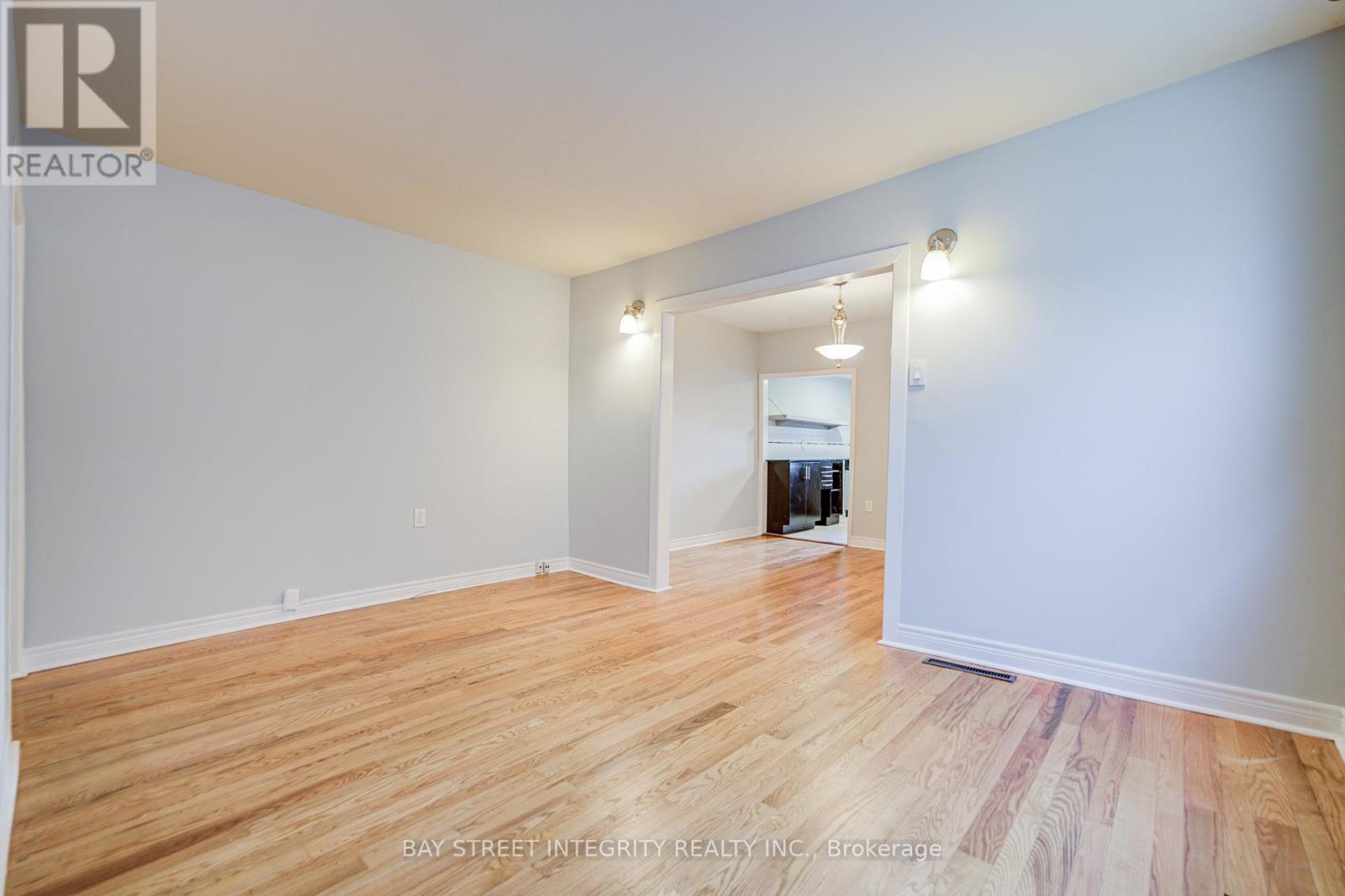 19 ROBINSON AVENUE - Image 15