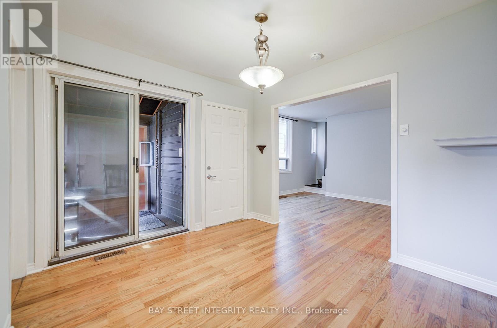 19 ROBINSON AVENUE - Image 20