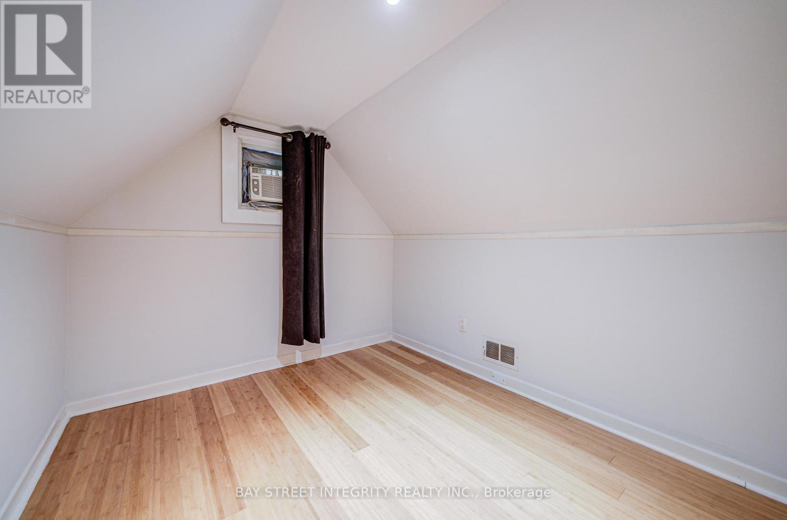 19 ROBINSON AVENUE - Image 27