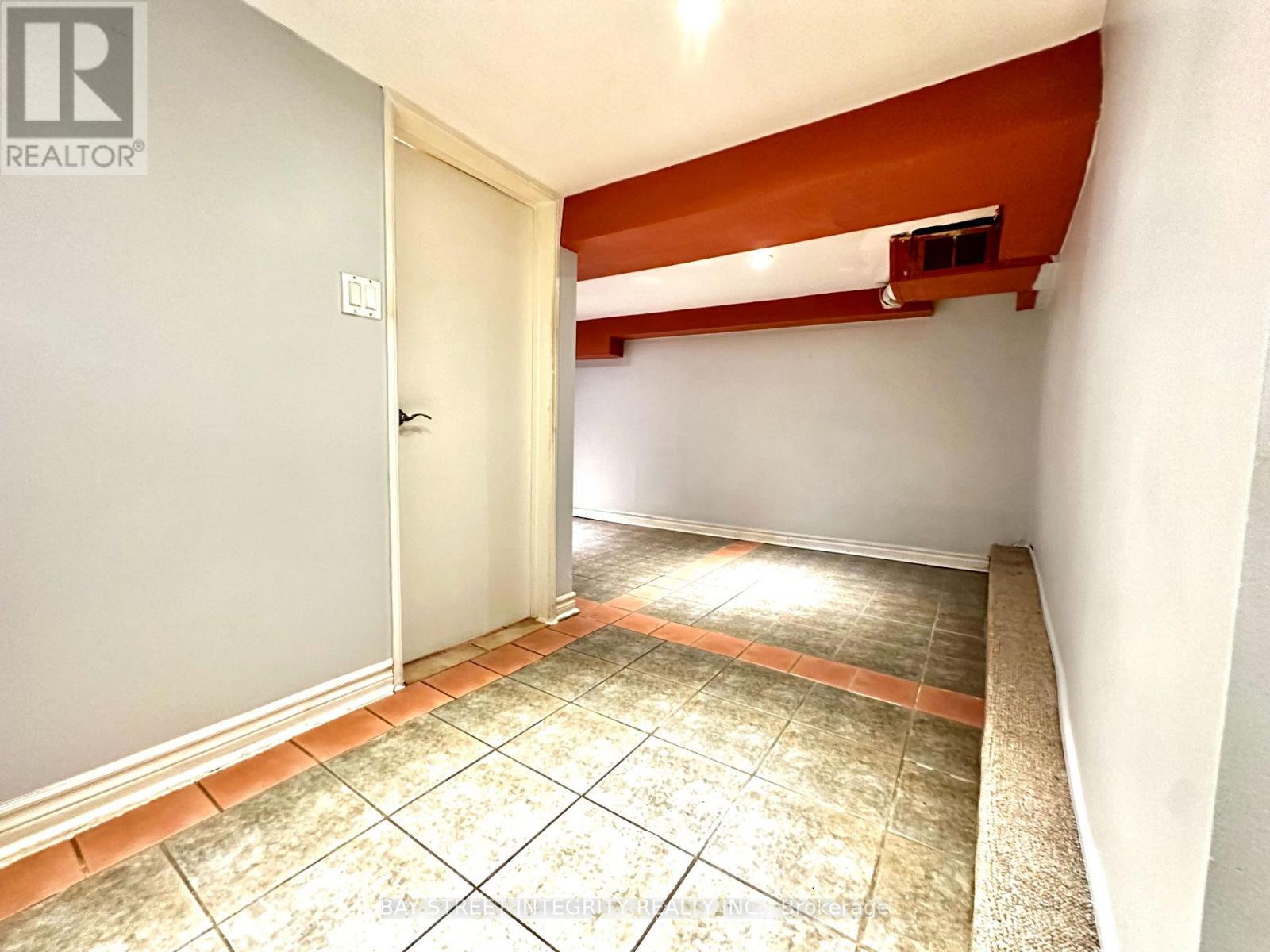 19 ROBINSON AVENUE - Image 35