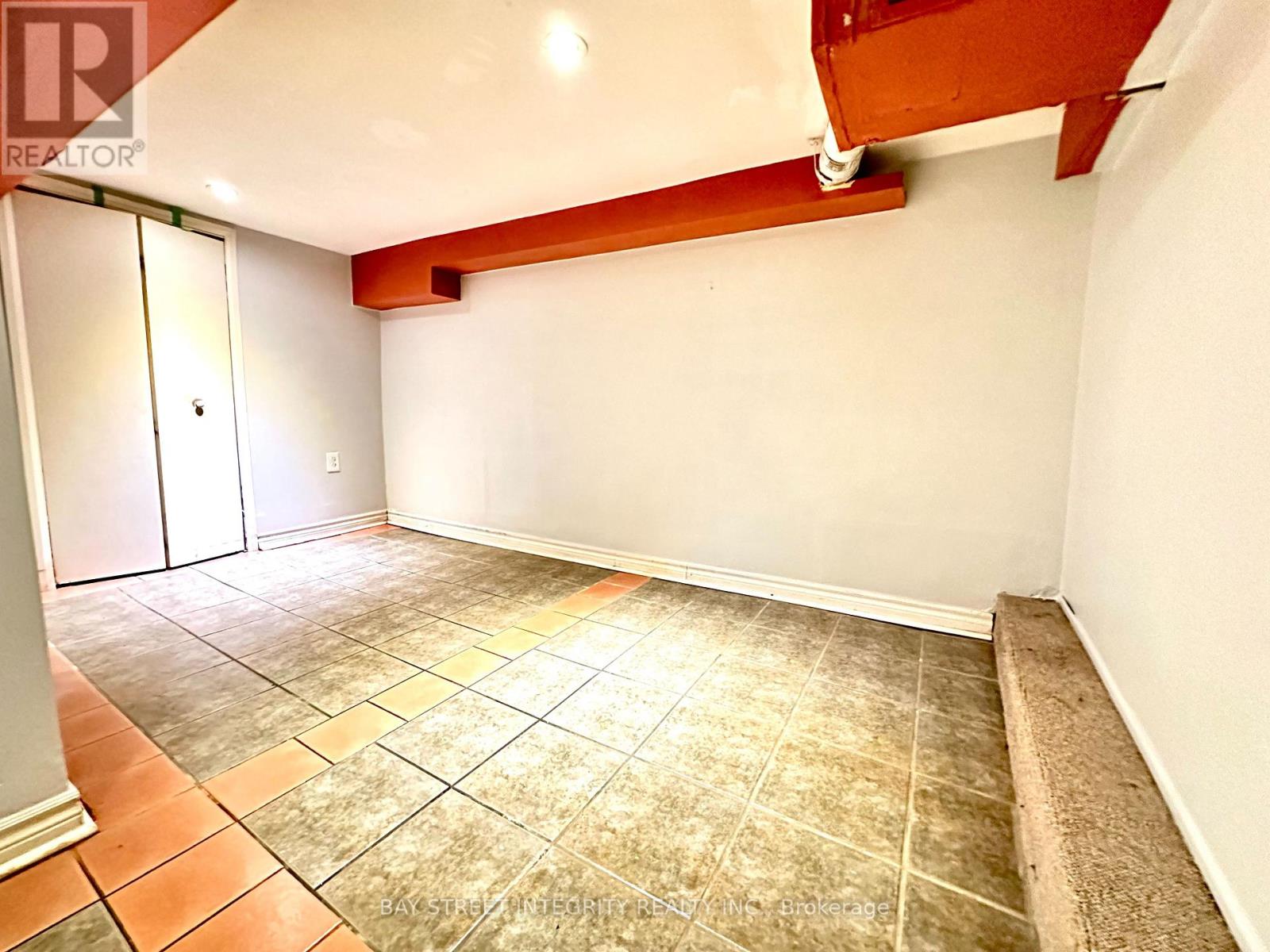 19 ROBINSON AVENUE - Image 37