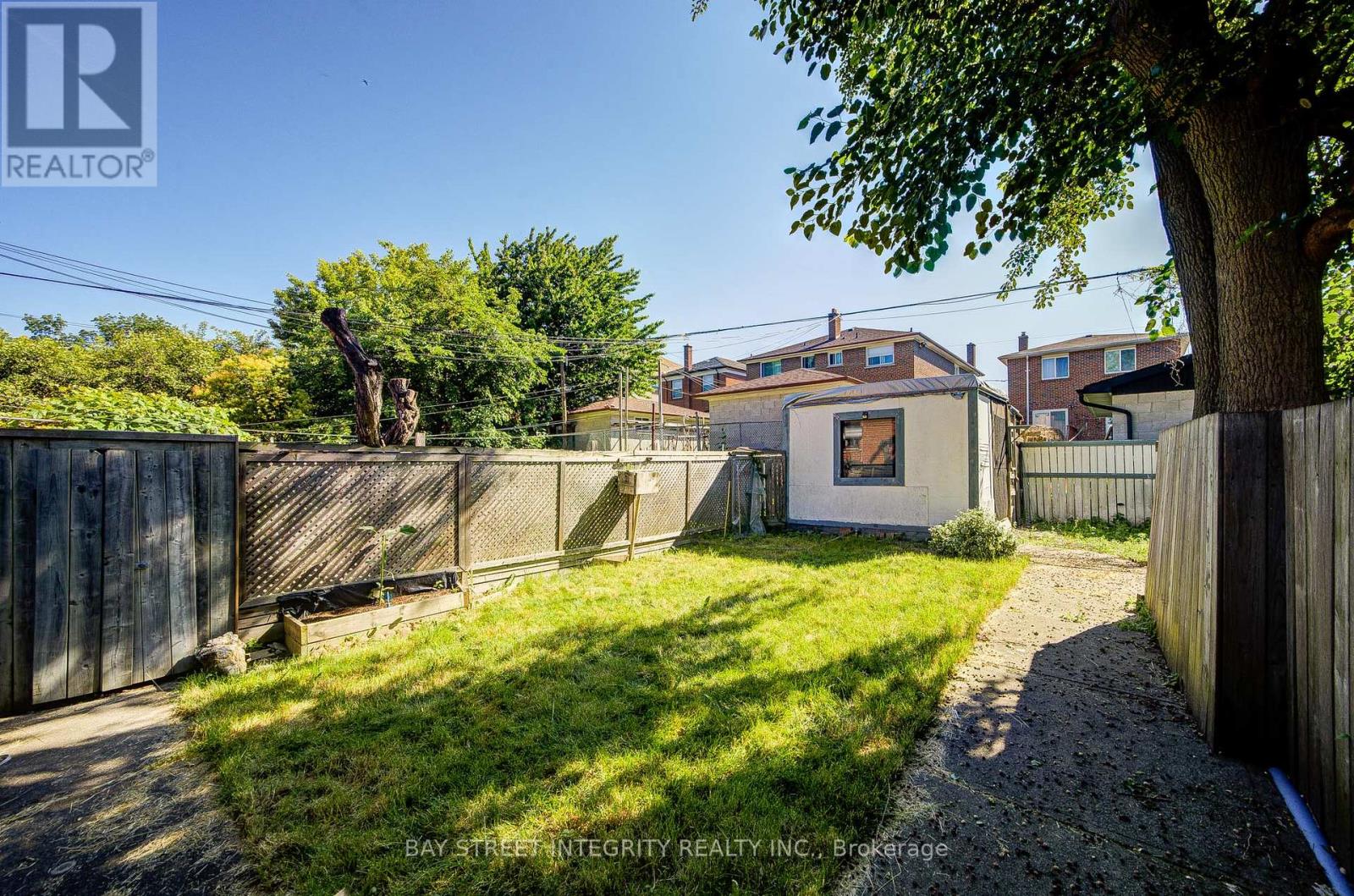 19 ROBINSON AVENUE - Image 41