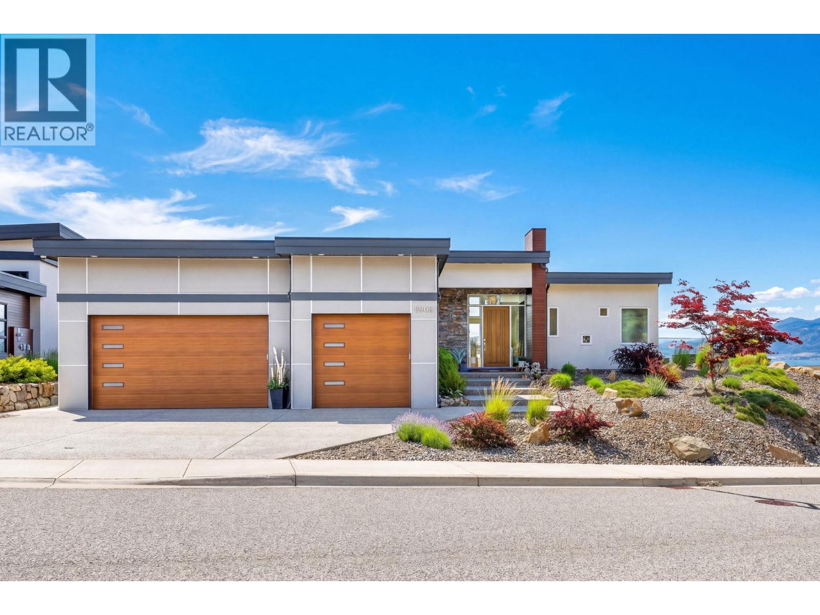 8908 Hampshire Crescent - 4