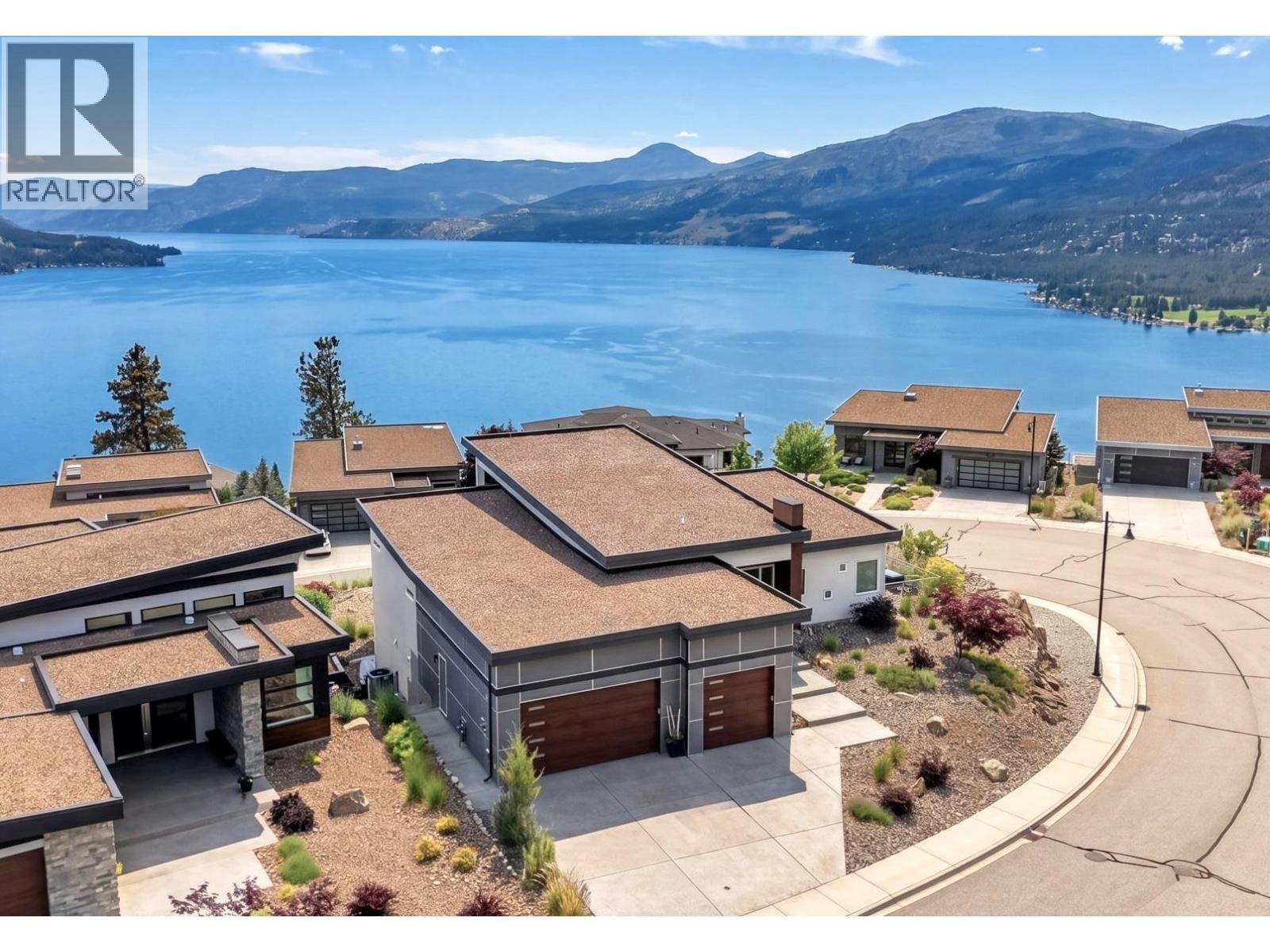 8908 Hampshire Crescent - 1
