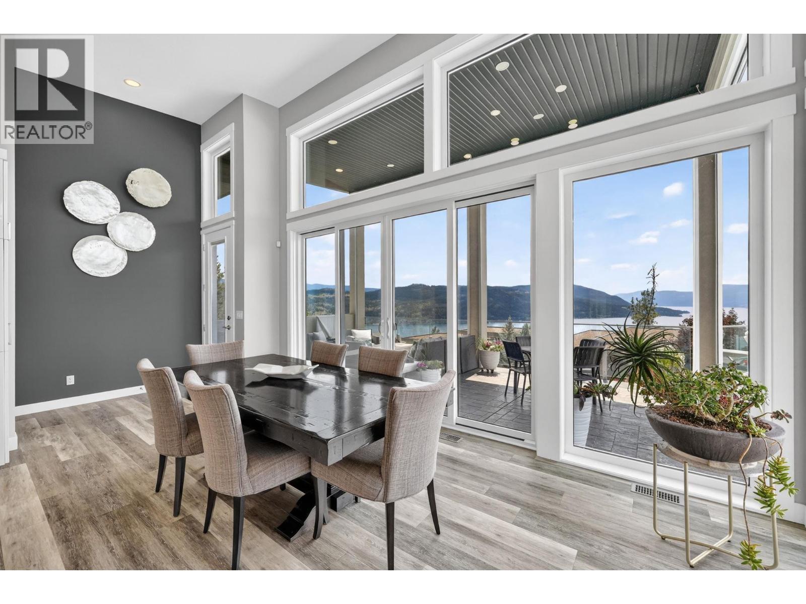 8908 Hampshire Crescent - 15