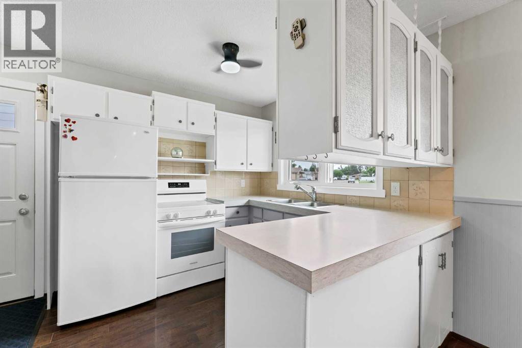 78 Clark Crescent SE — photo 8