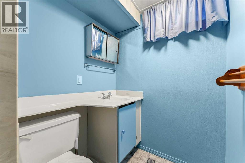 78 Clark Crescent SE — photo 31