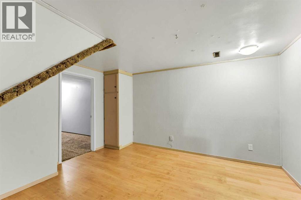 78 Clark Crescent SE — photo 26