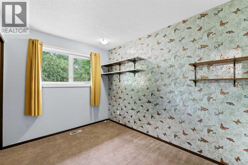 78 Clark Crescent SE — photo 16