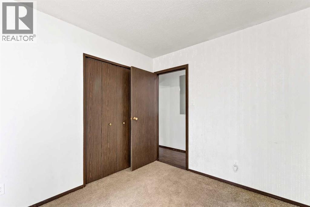 78 Clark Crescent SE — photo 15