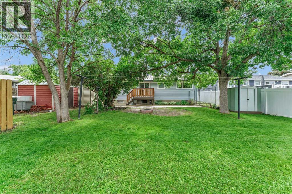 78 Clark Crescent SE — photo 38