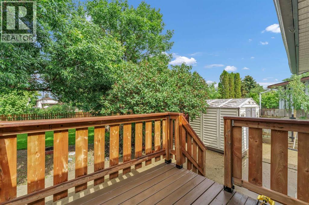78 Clark Crescent SE — photo 34