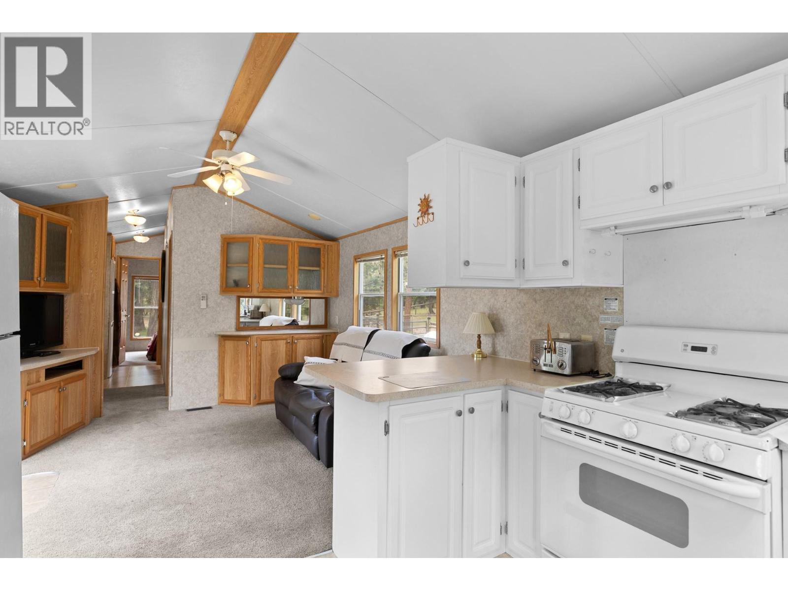 38 NINE MILE Place - 44