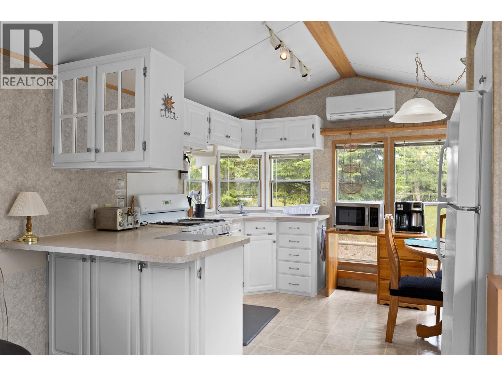 38 NINE MILE Place - 40