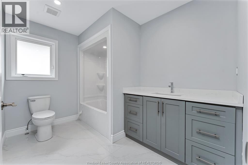 1505 MICHIGAN AVE. - 18