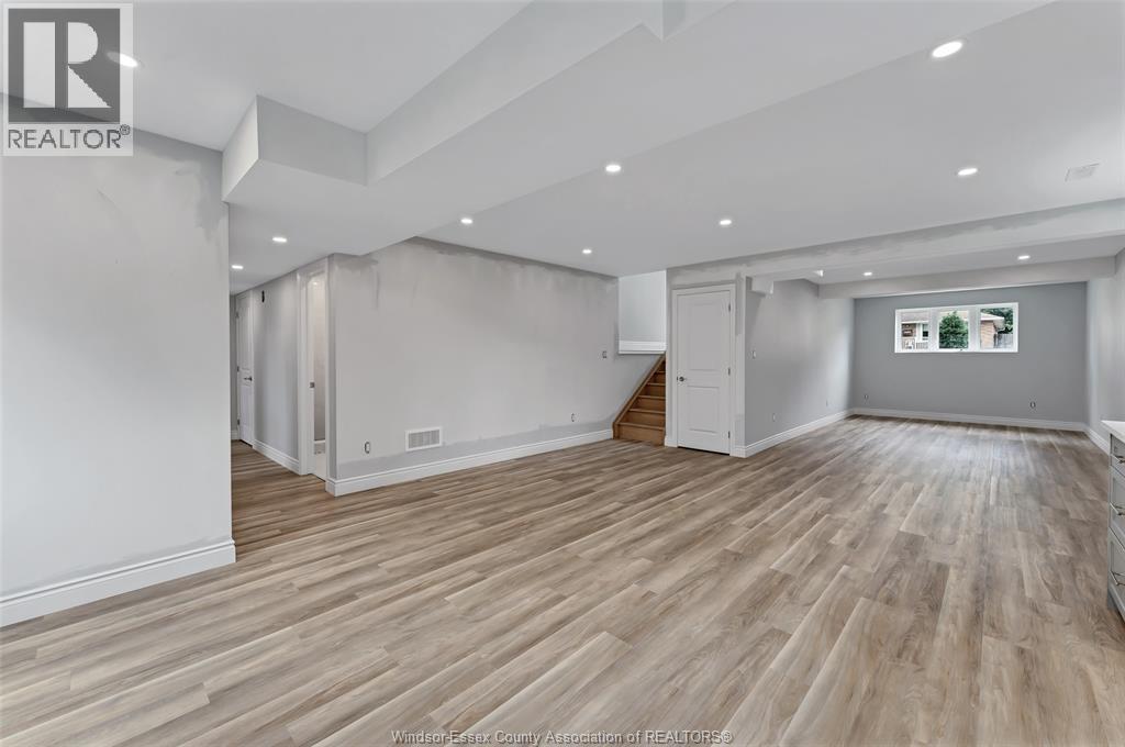 1505 MICHIGAN AVE. - 27