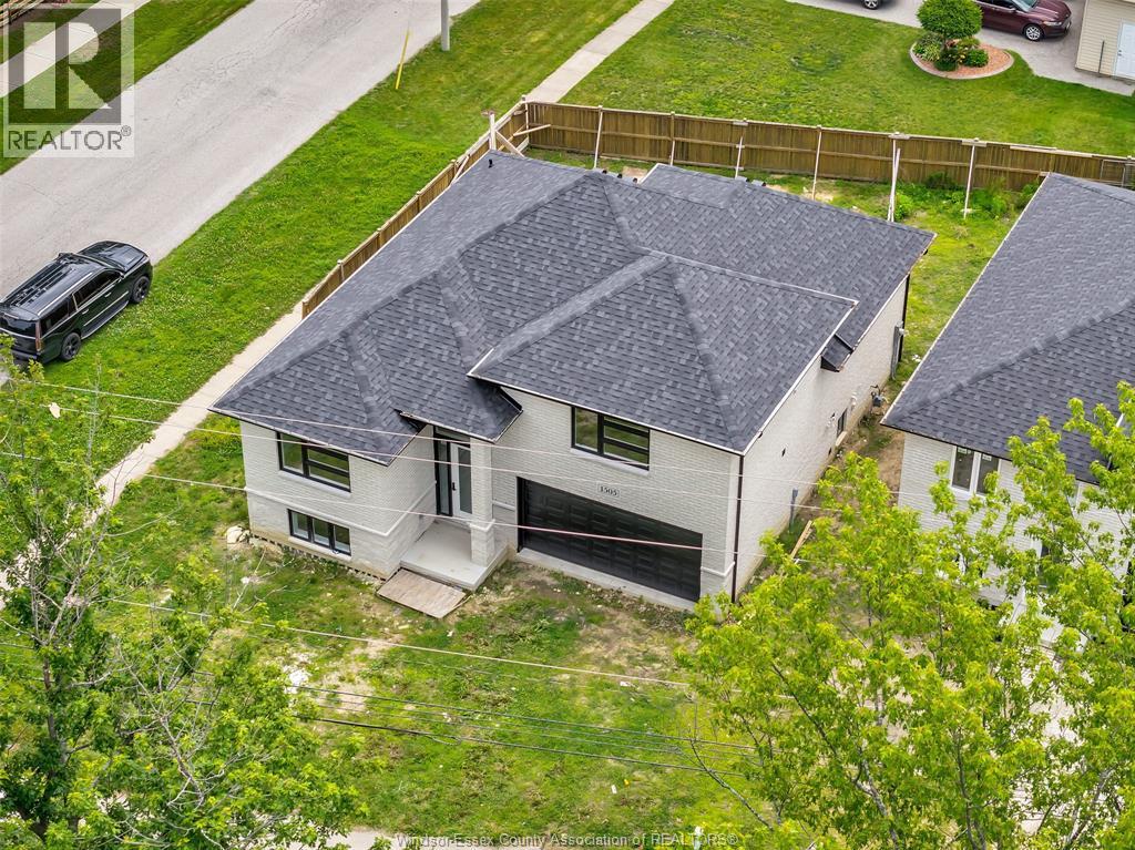 1505 MICHIGAN AVE. - 33