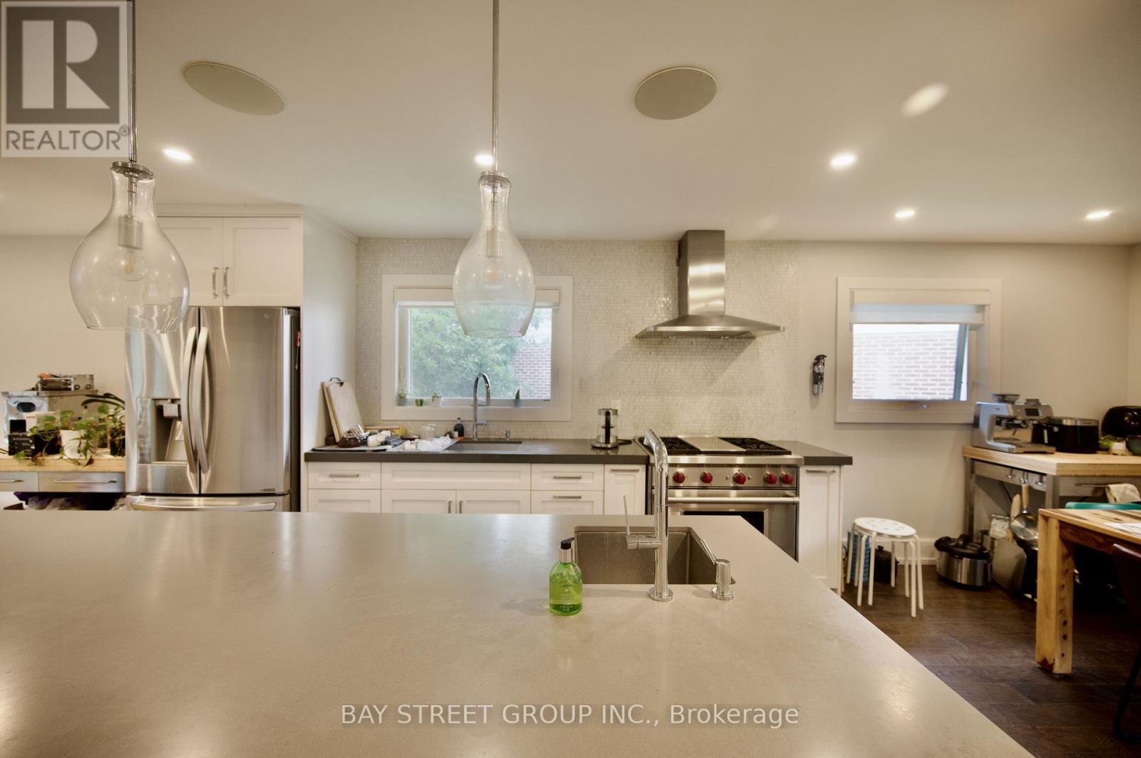 22 THURGATE CRESCENT - Image 6
