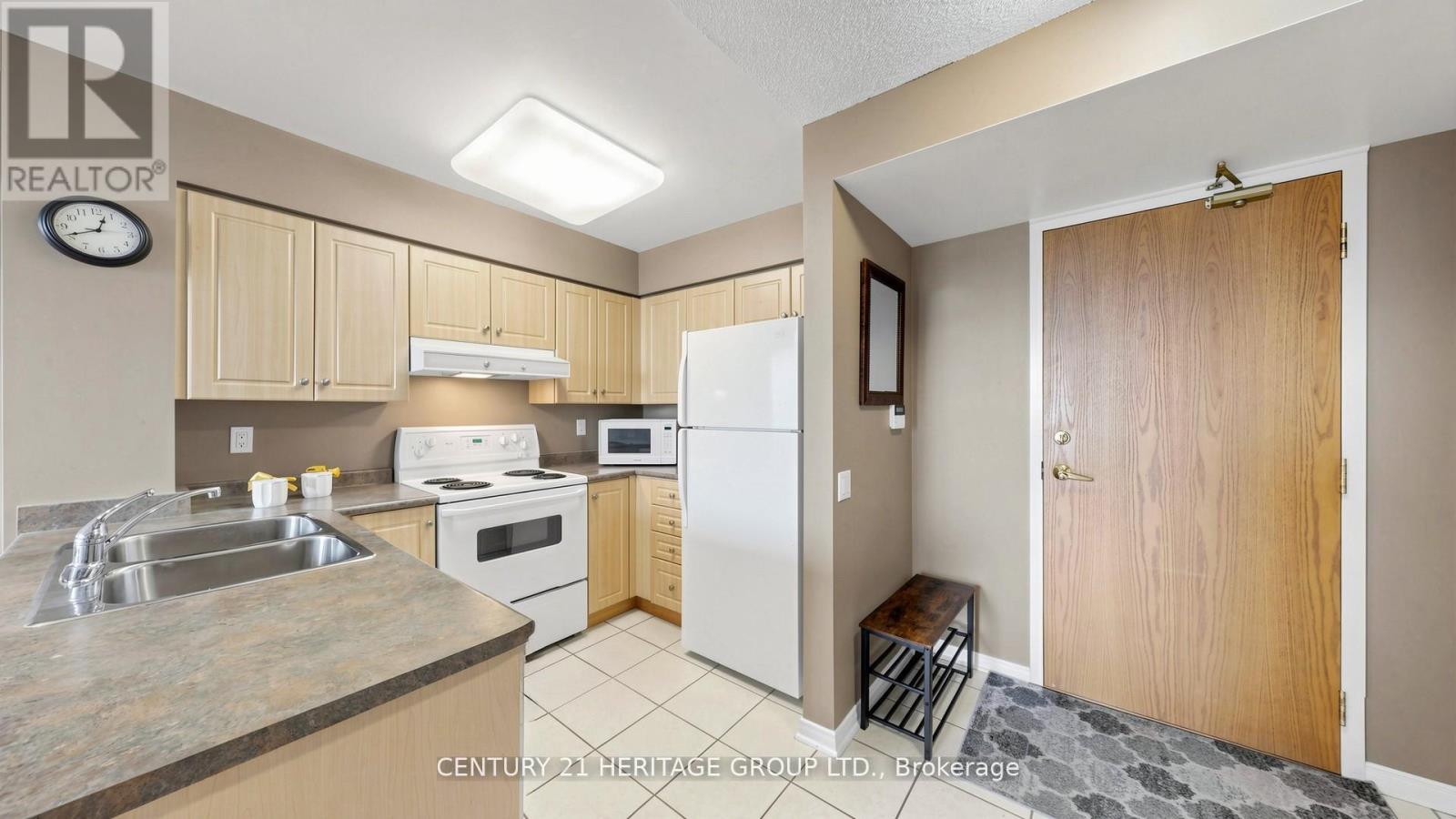 #707 9 NORTHERN HEIGHTS DRIVE - 17