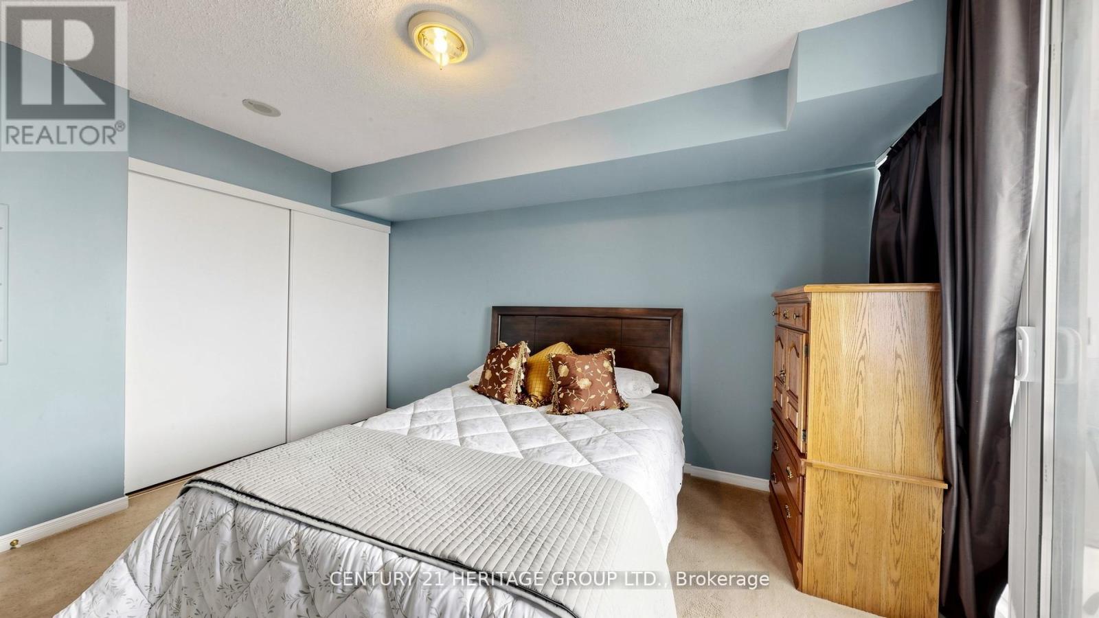 #707 9 NORTHERN HEIGHTS DRIVE - 22