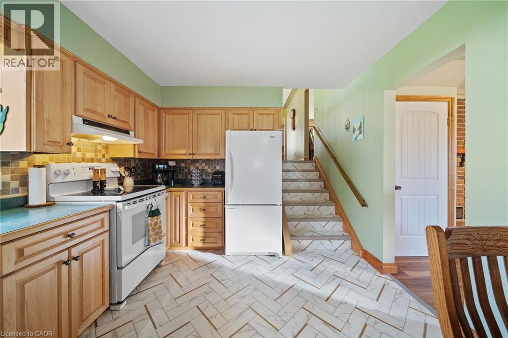 55 TALBOT Street W - 16