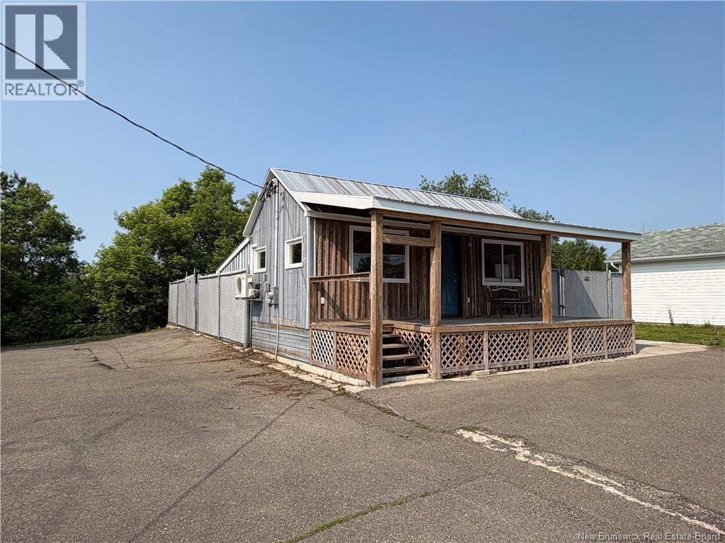 9799 Route 105 - Image 8