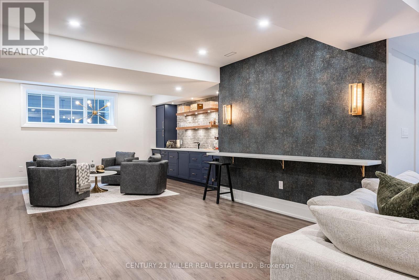 487 ORCHARD DRIVE - 36