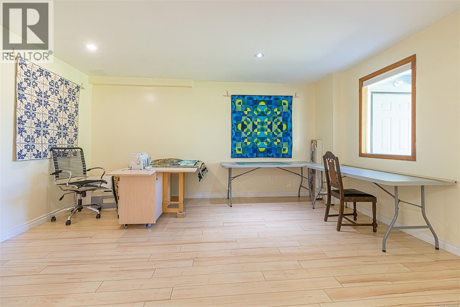 2333 Summerset Rd - Image 41