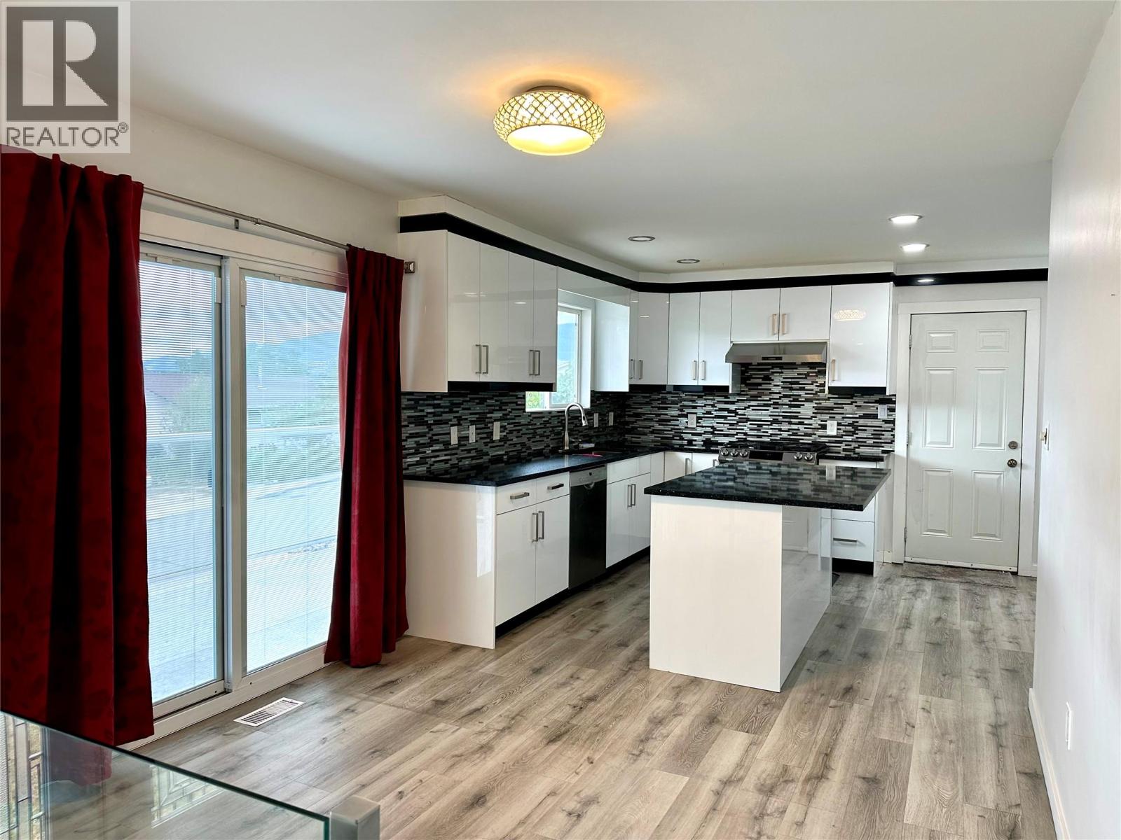  3802 21 Avenue, Vernon