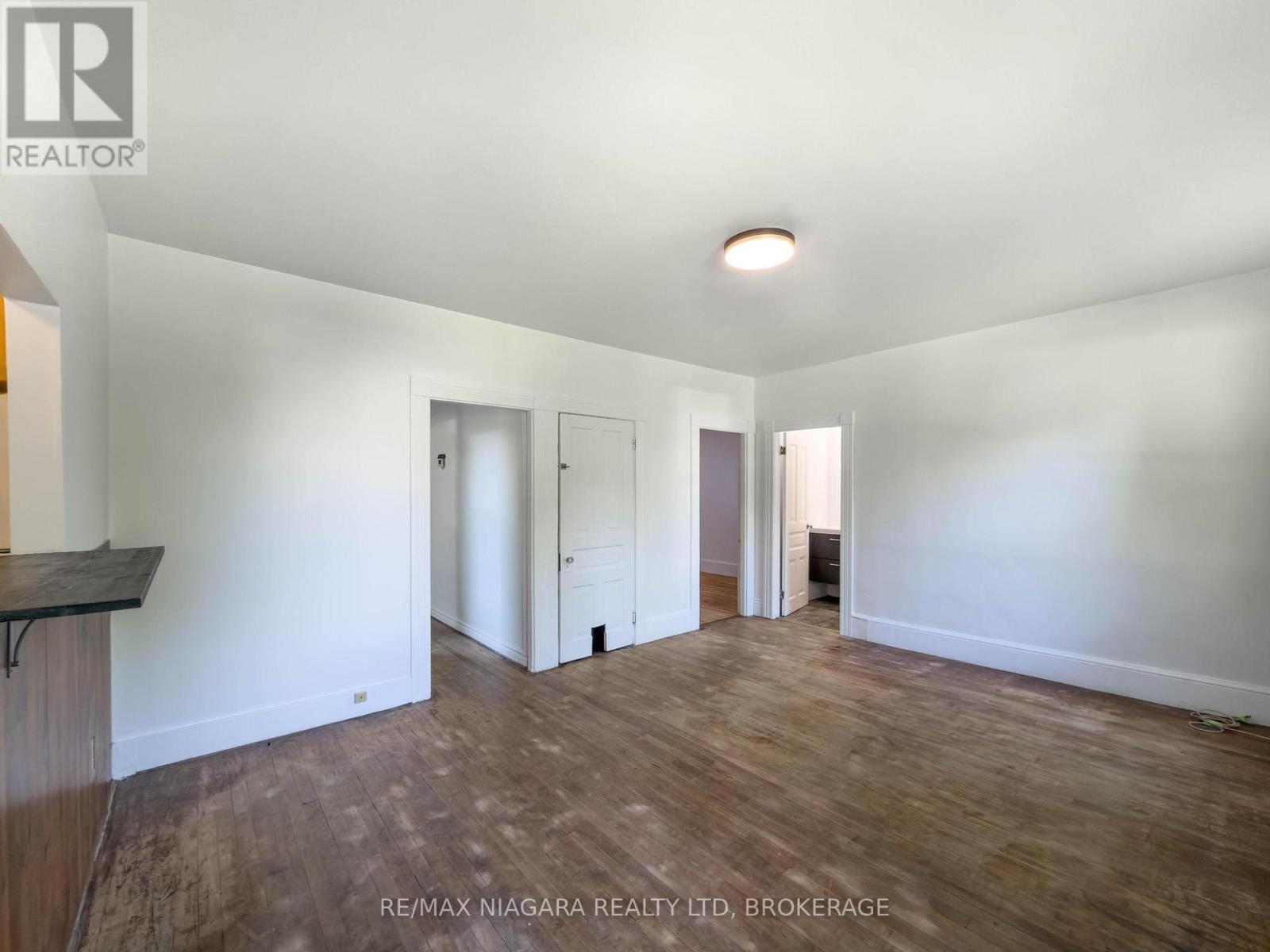 51 PLYMOUTH ROAD - 11
