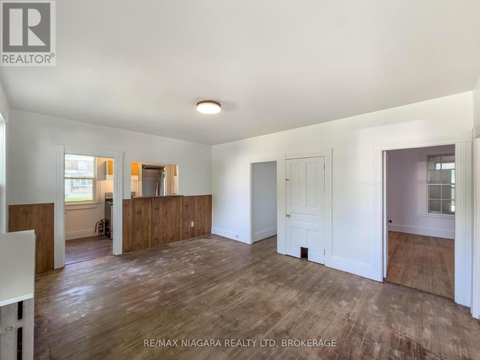 51 PLYMOUTH ROAD - 12