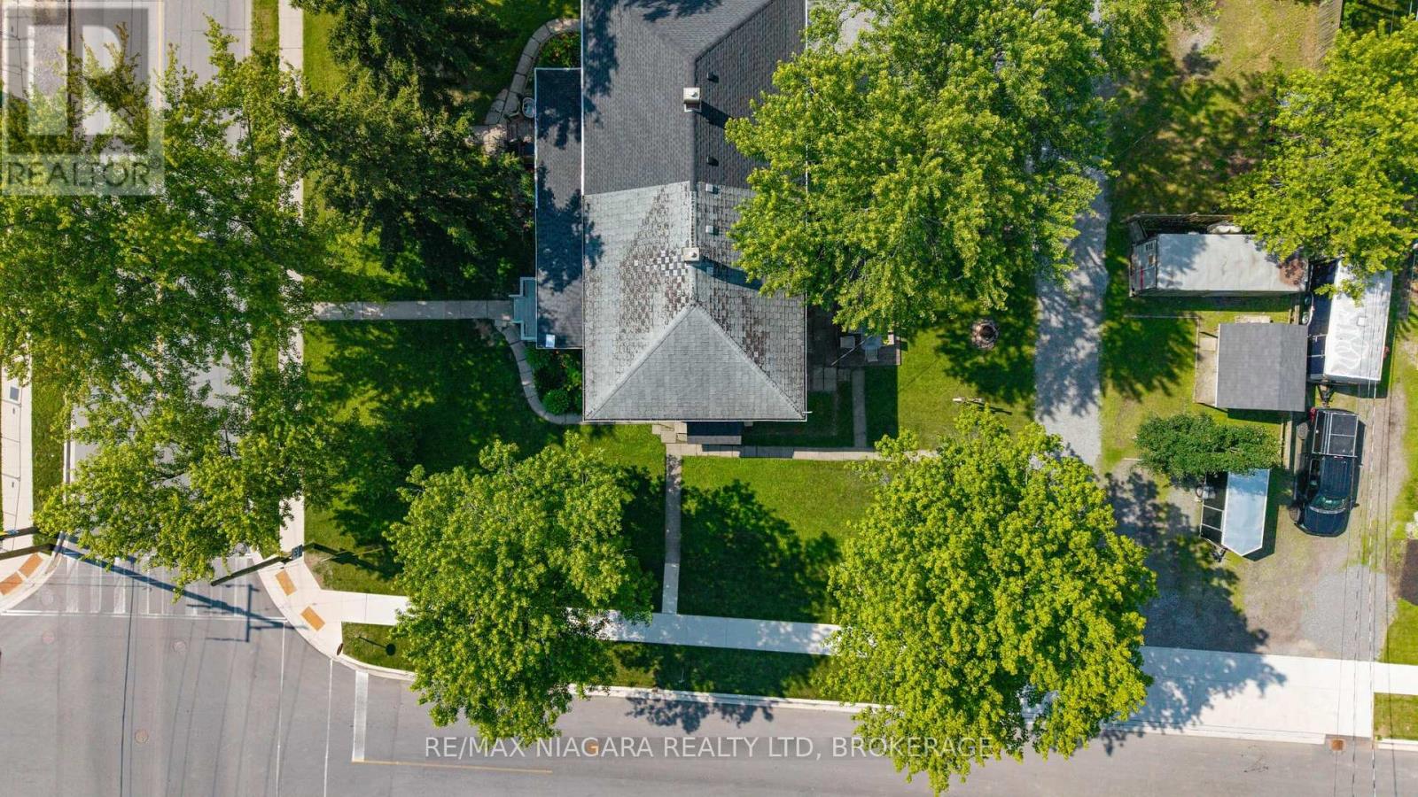 51 PLYMOUTH ROAD - 47