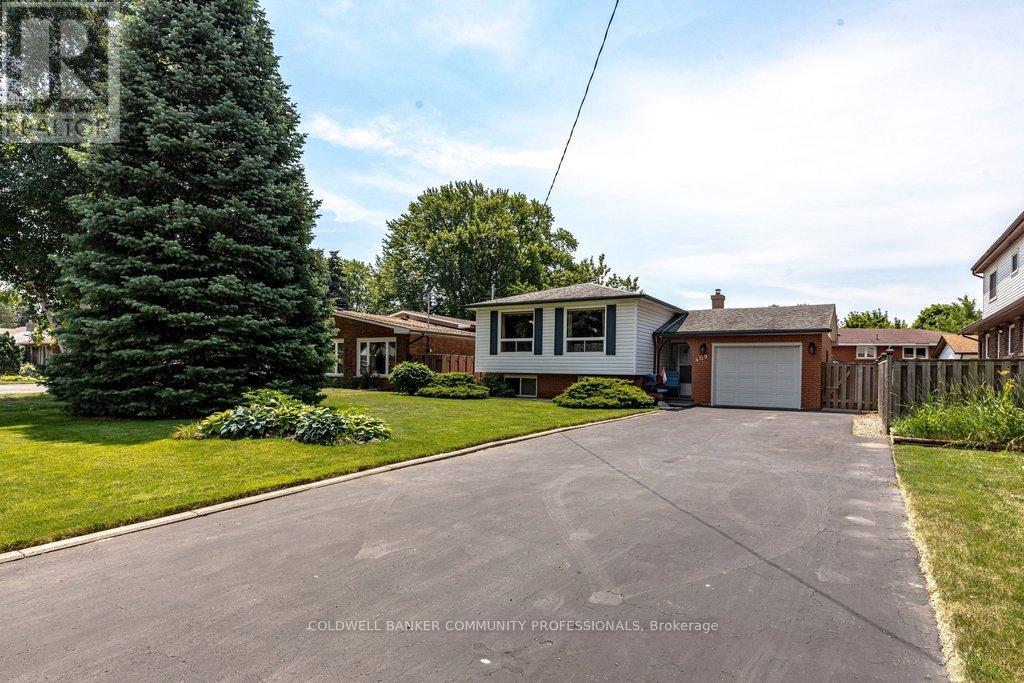 409 MOHAWK ROAD W - 2