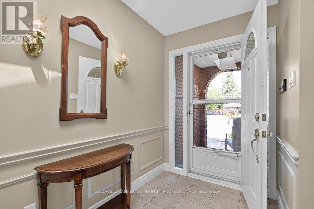 409 MOHAWK ROAD W - 5