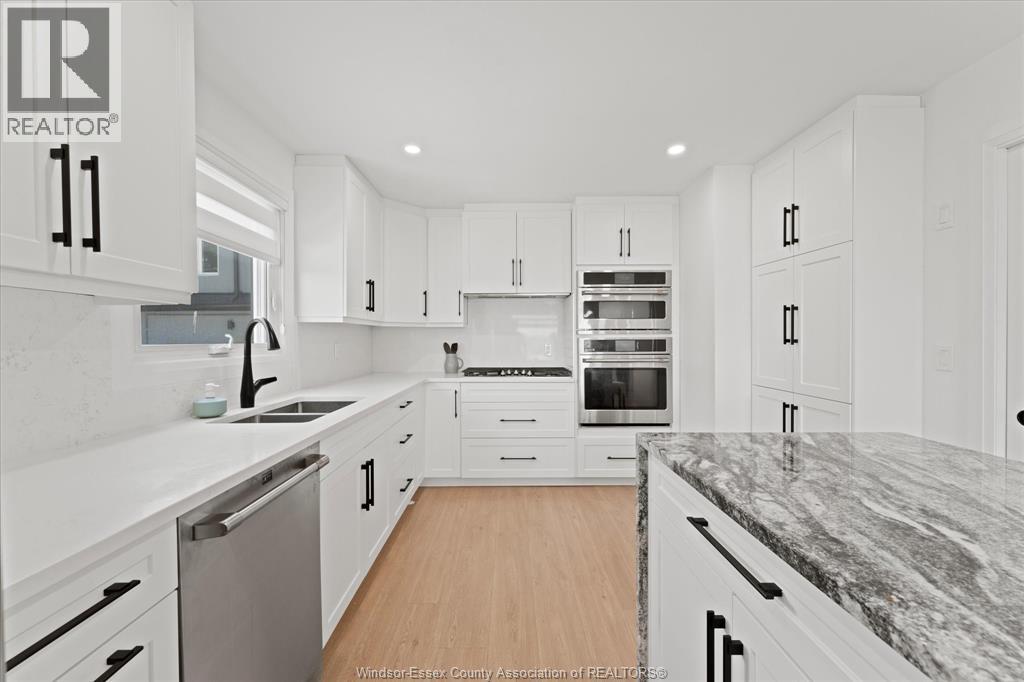 8190 RIVERSIDE DRIVE - 14