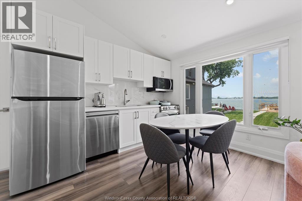 8190 RIVERSIDE DRIVE - 29