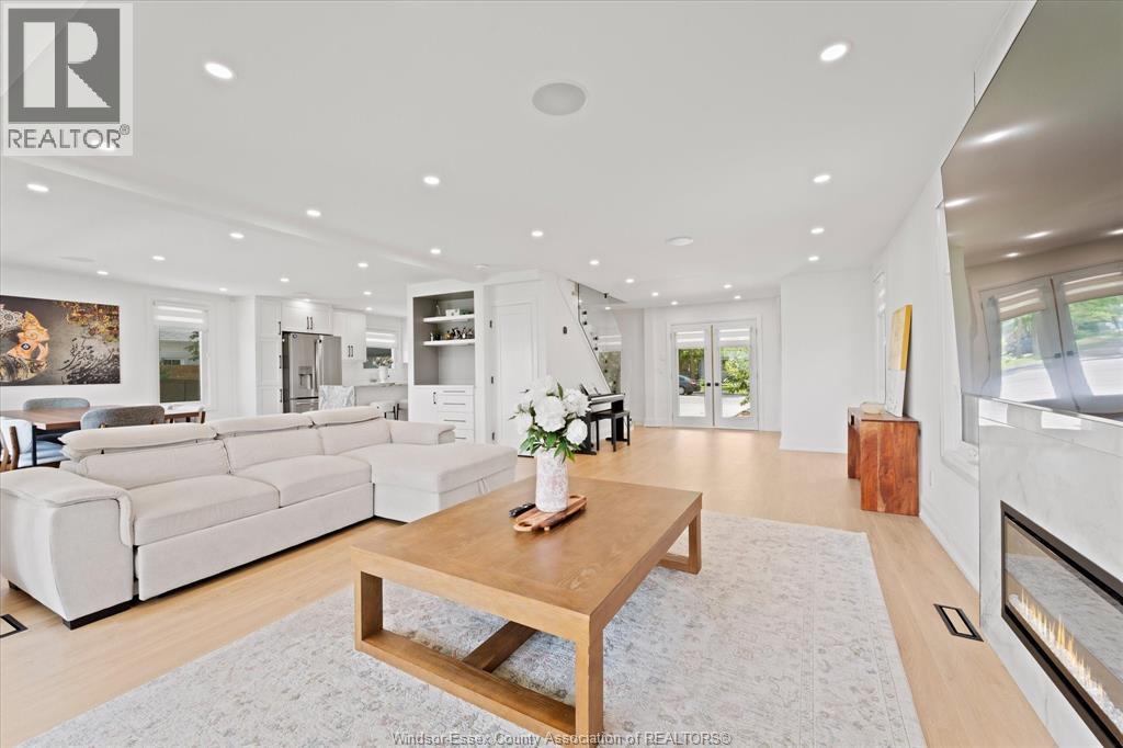 8190 RIVERSIDE DRIVE - 6