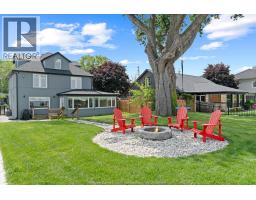 8190 Riverside Drive, Windsor, ON N8S1E4 Photo 36