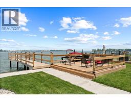 8190 Riverside Drive, Windsor, ON N8S1E4 Photo 39