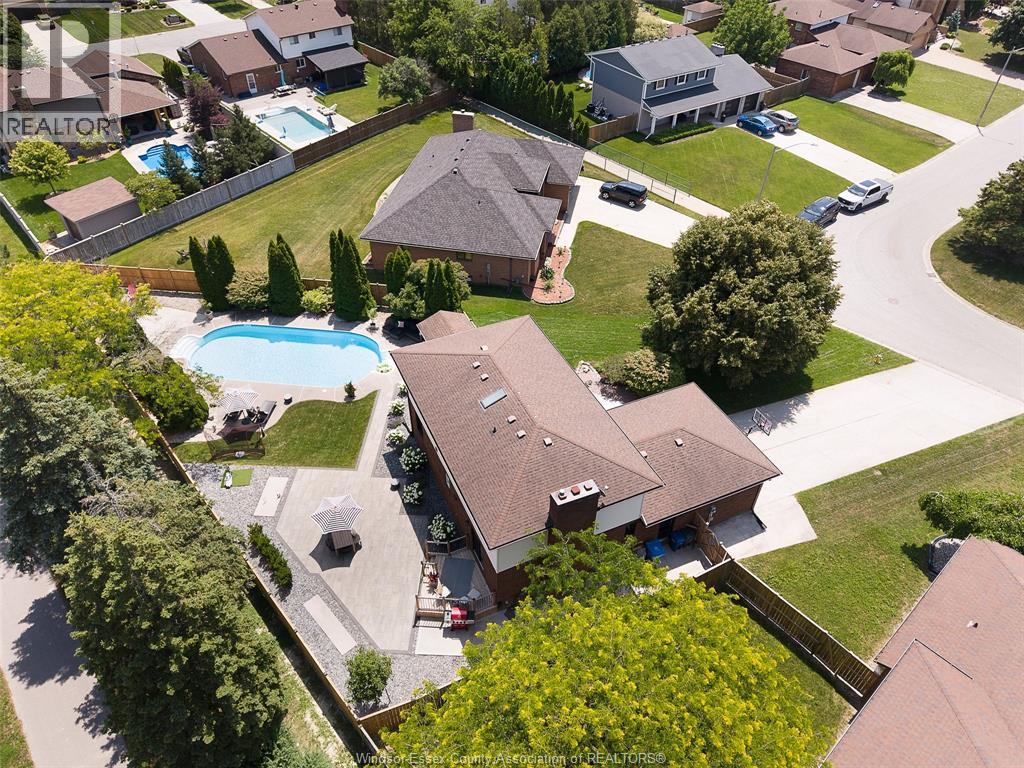 657 DRESDEN PLACE - 50